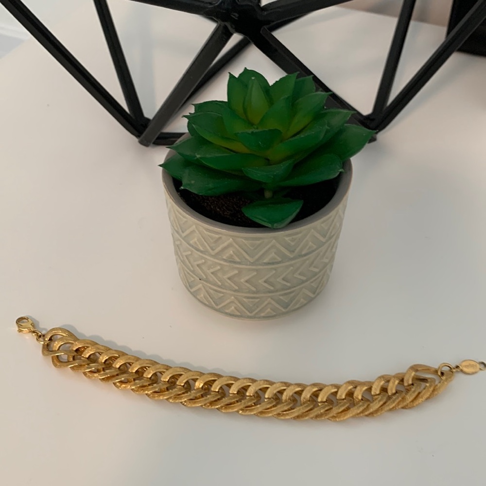 EUC vintage Napier bracelet
